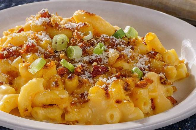 Order Bacon Mac n’ Cheese food online from Cracker Barrel Old Country Store store, Somerset on bringmethat.com