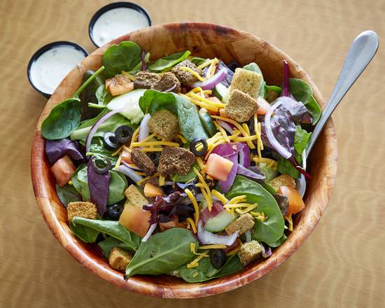 Order The Bella Salad (Small) food online from Pizza Bella store, Atlanta on bringmethat.com