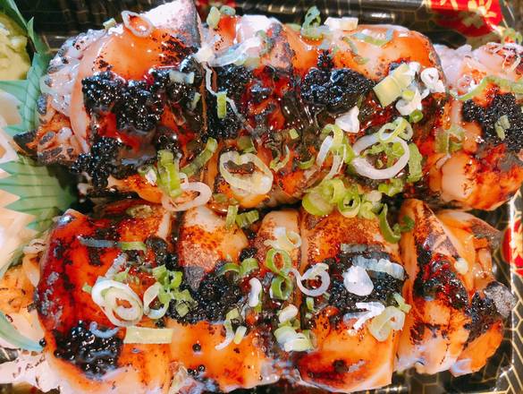 Order Torched Scallop Roll  (8pcs) food online from Shogun Japanese Restaurant store, Palm Harbor on bringmethat.com