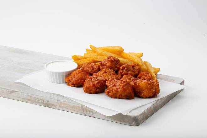 Order #8 Boneless Wings food online from Salem Fresh Eats store, Saint Petersburg on bringmethat.com