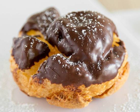 Order Chocolate Eclair Shell food online from Beard Papa's Greenville store, Greenville on bringmethat.com