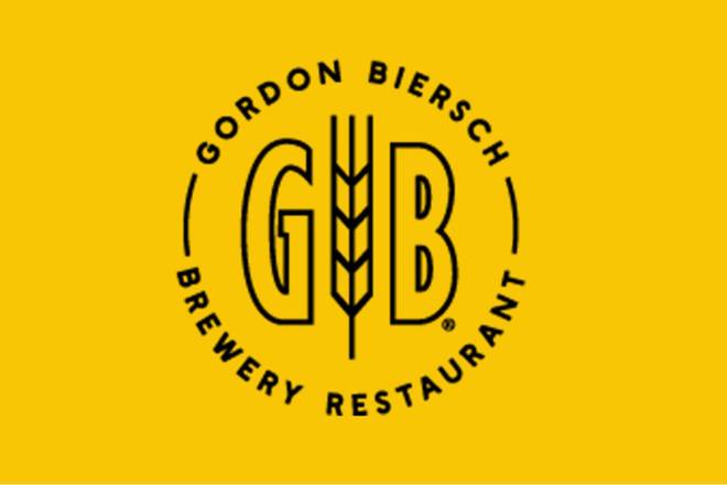 Order GARLIC FRIES food online from Gordon Biersch store, New Orleans on bringmethat.com