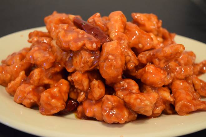 Order General Tso's Chicken food online from Dragonfly store, Centralia on bringmethat.com