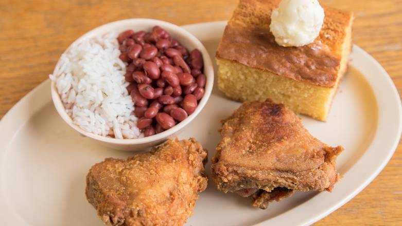 Order 21. Red Beans & Rice & Corn Bread food online from Roscoe House Of Chicken & Waffles store, Long Beach on bringmethat.com