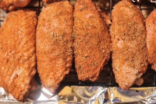 Order Cajun Wing food online from Red Apple Chinese Restaurant store, Harahan on bringmethat.com