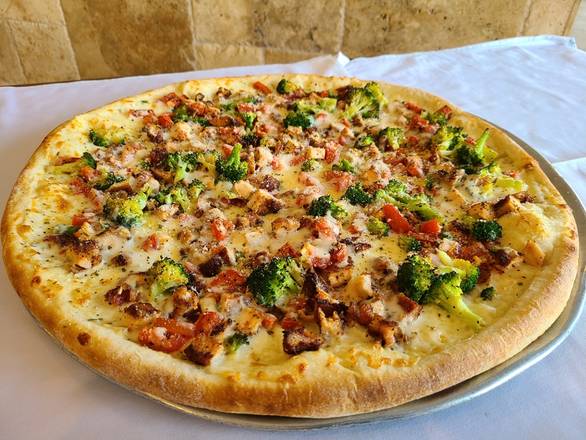 Order CHICKEN BROCCOLI & TOMATO PIZZA food online from Michelangelo Pizza store, Lakewood Ranch on bringmethat.com
