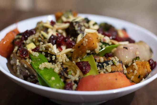 Order Seasonal Vegetable Quinoa Bowl food online from HS Green store, Houston on bringmethat.com