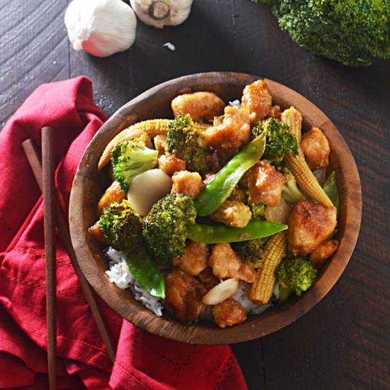 Order C18. Chicken with Garlic Sauce food online from Excel Chinese Restaurant store, South Chesterfield on bringmethat.com