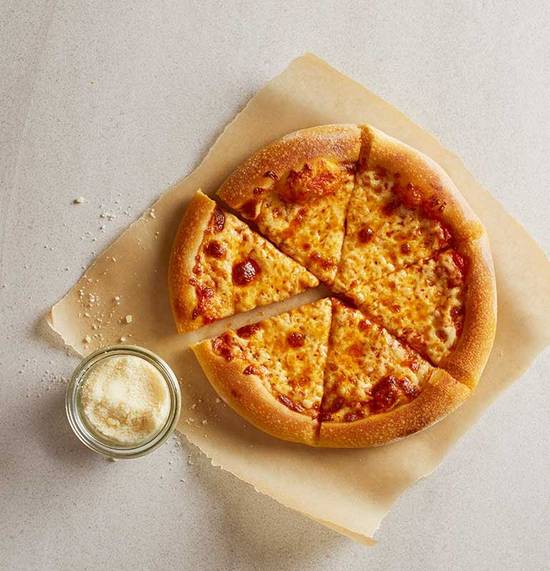 Order KIDS TRADITIONAL CHEESE PIZZA food online from California Pizza Kitchen store, Plano on bringmethat.com