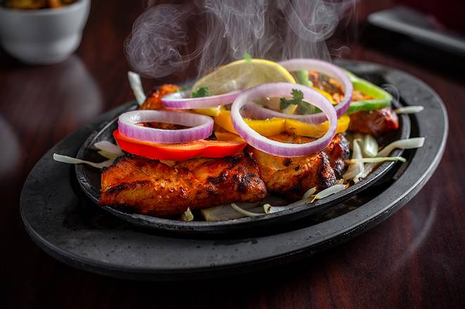 Order Tandoori Chicken Boti food online from Tandoor Char House River North store, Chicago on bringmethat.com