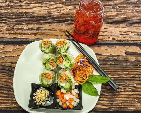Order Fresh Rolls (3 pcs) food online from Pad Thai Bistro store, Glendale on bringmethat.com