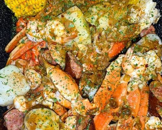 Order Sausage food online from Dancing Crab Cajun Seafood Express store, Memphis on bringmethat.com
