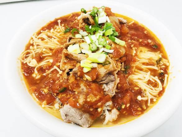 Order Sliced Beef Tomato Soup with Enoki Mushroom -金针菇肥牛 food online from He store, Middletown on bringmethat.com