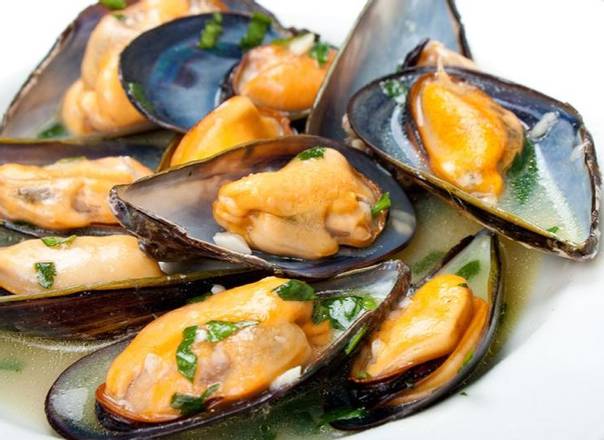 Order Green Mussel(1lb) food online from Juicy Mayport store, Jacksonville on bringmethat.com