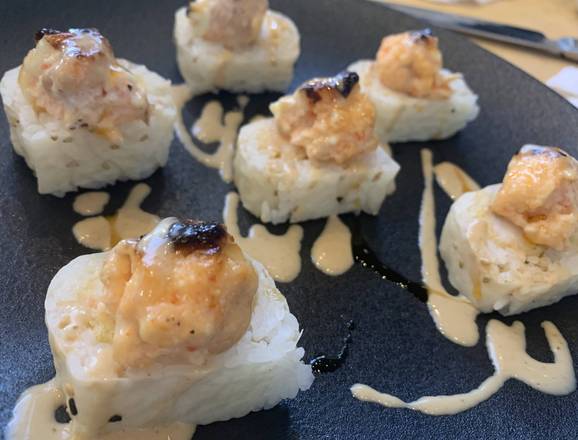 YU/MI Sushi photo 3