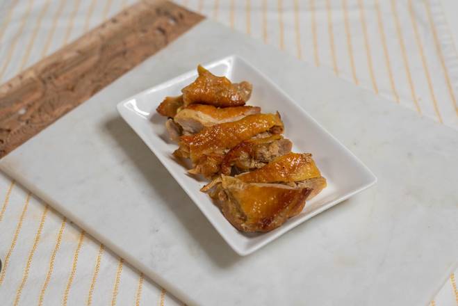 Order BBQ Chicken food online from Louie's Chinese Cuisine store, Wilmington on bringmethat.com