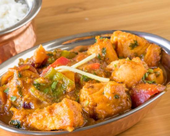 Order Fish Curry food online from Everest Kitchen store, Albany on bringmethat.com