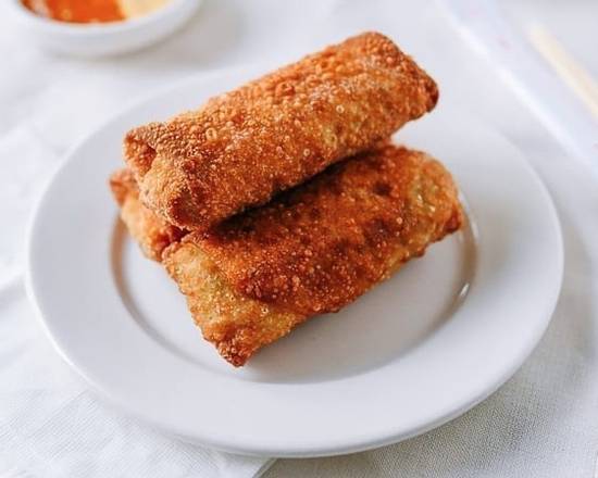 Order Egg Roll food online from Szechuan Delight Restaurant store, New York on bringmethat.com