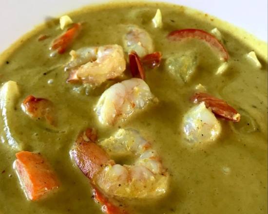 Order Yellow Curry food online from Topthai Kitchen store, Lincoln on bringmethat.com