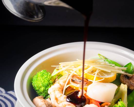 Order Steamed Seafood with Vegetable  food online from Qin Dynasty store, Houston on bringmethat.com