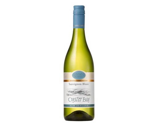 Order Oyster Bay Marlborough Sauvignon Blanc 750 ML food online from Circle K store, Simi Valley on bringmethat.com
