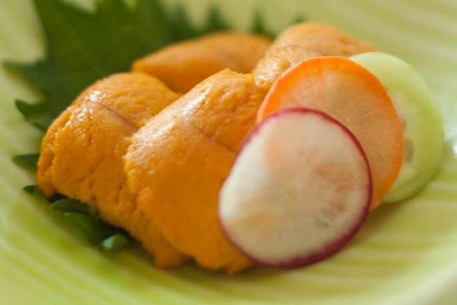Order Uni (Sea Urchin) Sashimi food online from K-ZO Restaurant store, Culver City on bringmethat.com