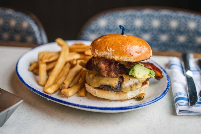 Order Spicy Bacon Avocado food online from Centraal Grand Cafe & Tappery store, Milwaukee on bringmethat.com