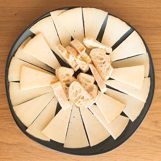 Order Tabla Queso Manchego food online from Rodilla Sandwiches. Madrid 1939 store, Miami on bringmethat.com