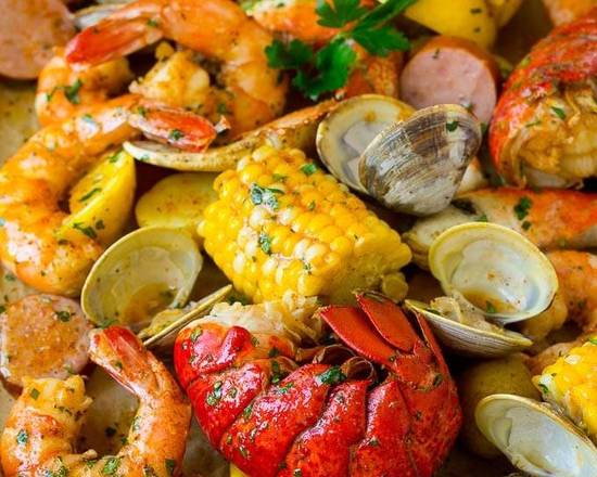 Order Clams (1/2 lb) food online from Red Hook Express store, Memphis on bringmethat.com