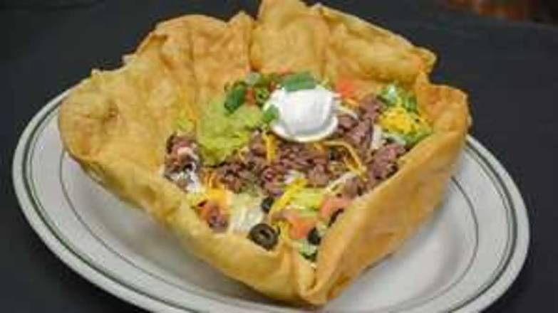 Order Taco Salad food online from Lumberjacks store, Petaluma on bringmethat.com