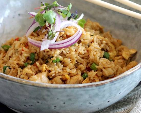 Order Chicken Chaufa and soda food online from Dr. Limon Ceviche Bar store, Miami Lakes on bringmethat.com