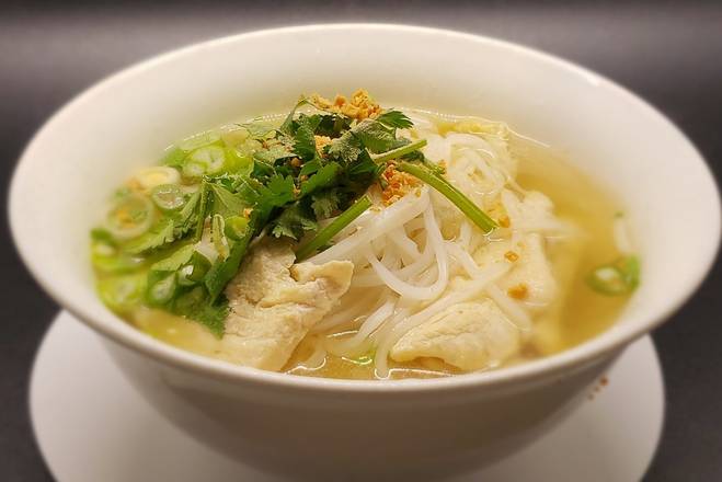 Order Chicken Noodles Soup food online from Siam Rice store, Miami on bringmethat.com