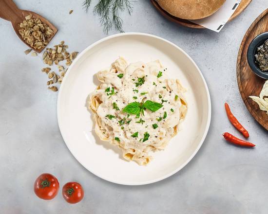 Order Alfredo Pasta (Fettuccine) food online from Palazzo Pasta House store, Hartford on bringmethat.com
