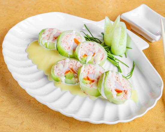 Order Snow Crab Naruto Roll food online from Sake Cafe Of Elmwood store, New Orleans on bringmethat.com