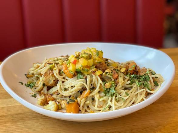 Order Thai Cauliflower Quinoa Pasta food online from Silver diner - tysons corner, va store, McLean on bringmethat.com