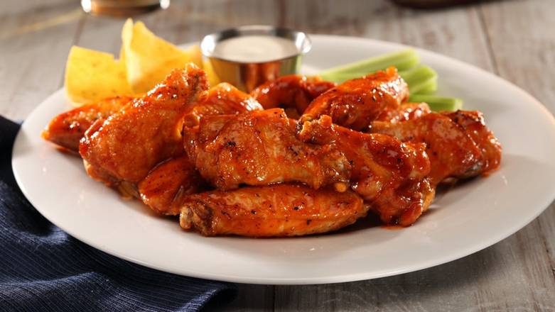 Order Wing Entree food online from Hickory Tavern store, Mooresville on bringmethat.com