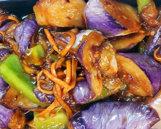 Order Eggplant in Garlic Sauce 鱼香茄子 food online from Jin Ding Restaurant store, Bryn Mawr on bringmethat.com
