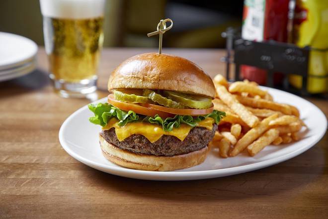 Order Moretti’s Cheeseburger food online from Moretti's Ristorante & Pizzeria store, Chicago on bringmethat.com