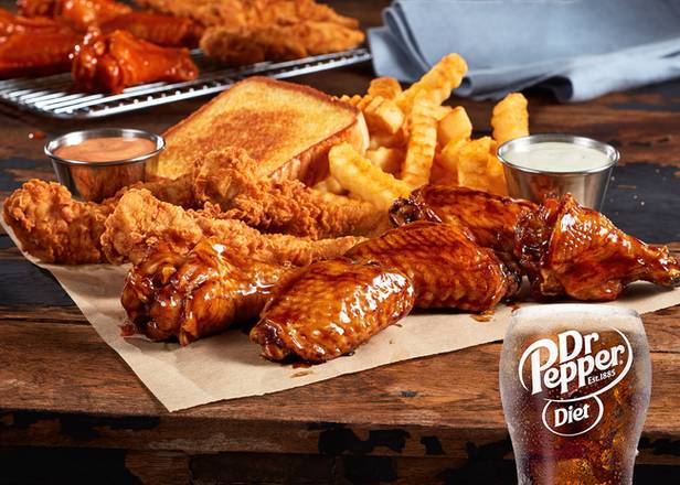 Order Buffalo Traditional Wings & Things food online from Zaxby store, Bowling Green on bringmethat.com