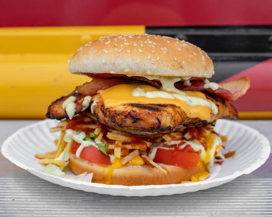 Order Hamburguesa de Pollo food online from Tartara y Alemana FoodTruck store, Miami on bringmethat.com