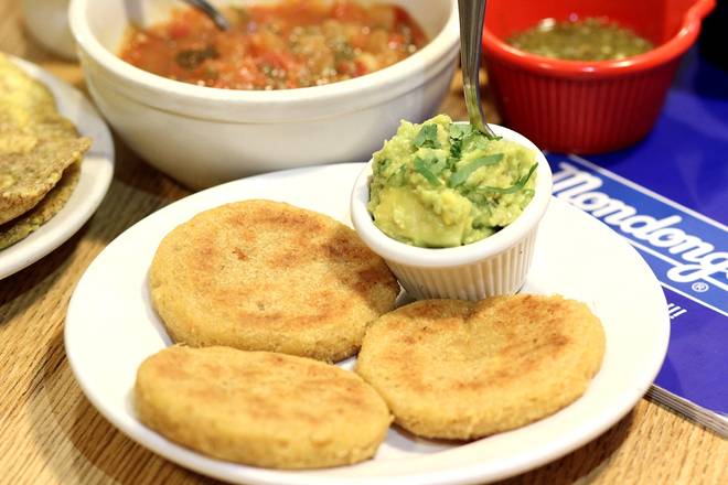 Order Arepa de Chicharrón food online from Mondongo's Restaurant store, Doral on bringmethat.com