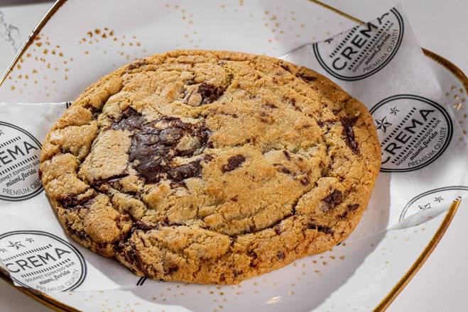 Order chocolate chip Cookie food online from Crema Gourmet Espresso Bar store, Miami on bringmethat.com