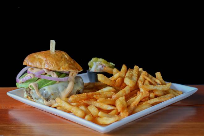 Order Cali Burger  food online from Tommy Tavern + Tap store, Parsippany on bringmethat.com