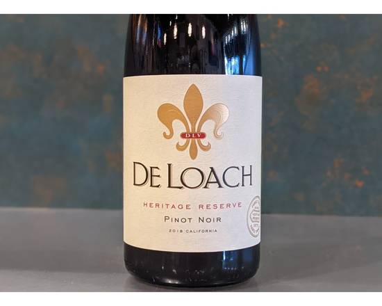 Order Pinot Noir. De Loach Vineyards, 750mL (13.5% ABV) food online from Jojo Sushi Bar & Restaurant store, Santa Rosa on bringmethat.com
