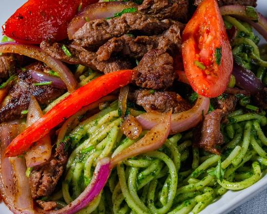 Order Tallarin Verde Con Lomo food online from El Pollo Inka store, Hermosa Beach on bringmethat.com