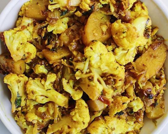 Order Aloo Gobbi food online from Tandoorish Indian Cuisine Restaurant store, Houston on bringmethat.com