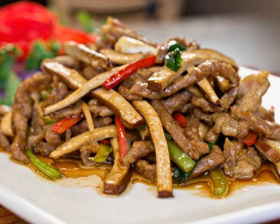 Order 47. Shredded Pork with Smoked Tofu Slices food online from Mulan Asian Bistro - Houston Levee store, Germantown on bringmethat.com