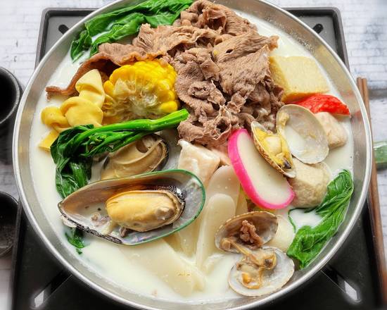 Order 美白牛奶锅 Queen Milky Wok food online from Fashion Wok store, Sunnyvale on bringmethat.com