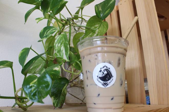 Order Vanilla Cream Cold Brew food online from Swami Juice Davie store, Davie on bringmethat.com