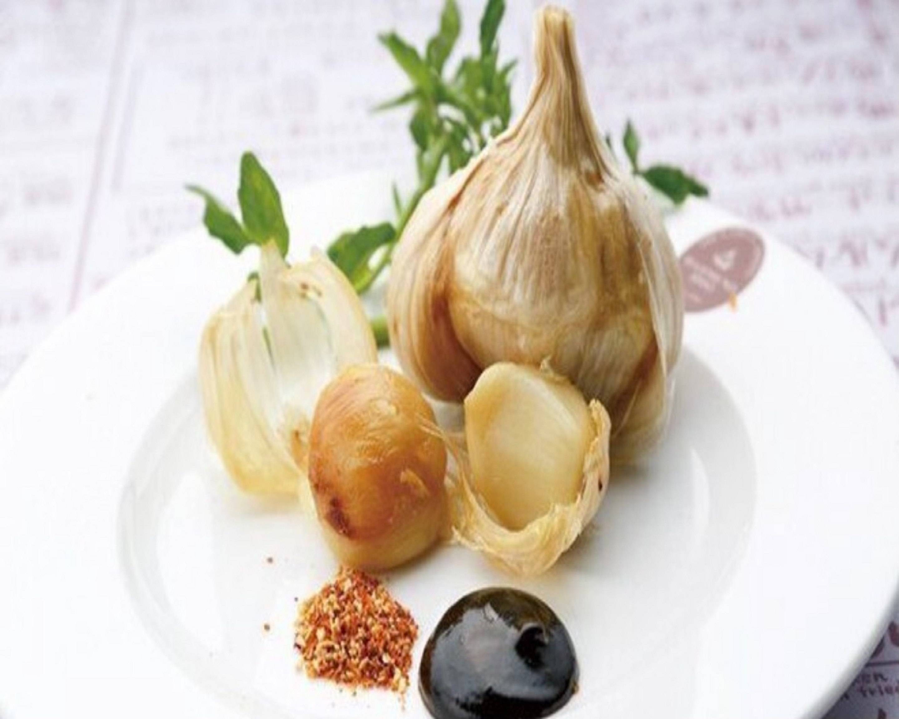 大人も着やすいシンプルファッション にとん屋 黒こしょうにんにく塩 190g 調味料 塩 しお ソルト Salt 肉料理 魚料理 野菜 Old Enactus Kg